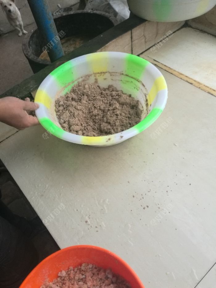 不知道加了这什么，看着像泥巴