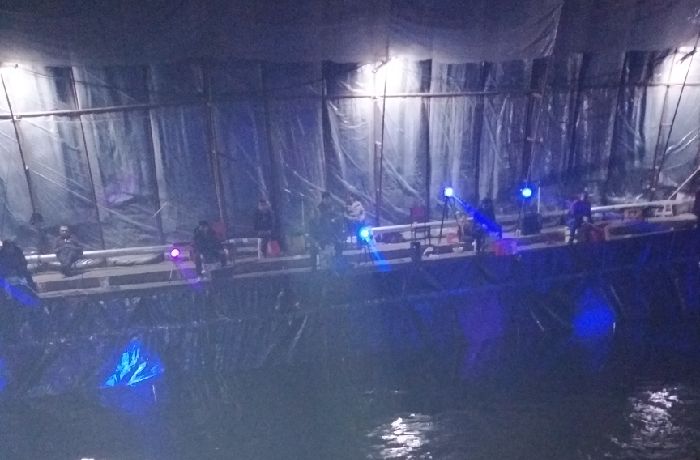 铧子皇老三冬掉馆