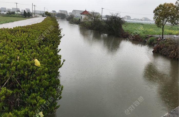 东马庙西北门河道