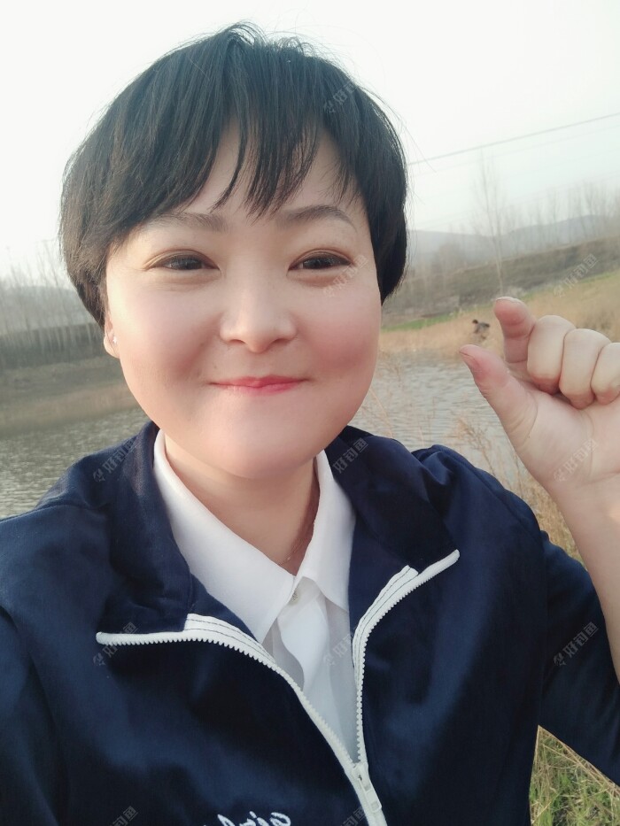 好小啊蚂蚁一样的，哈哈哈哈?
我在刘瑶水库很久了，拍来拍去也就是老样子，我的皂片好像有点多，但是坐久了真的有点闷啊?我也不能像男人一样抽烟消遣所以…