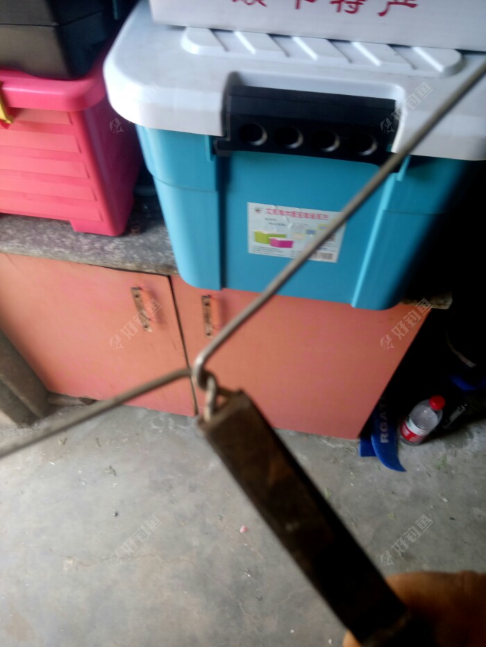 拧个麻花结，留个绑绳子的扣