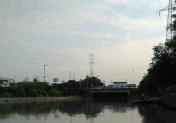 板闸河里运河支流