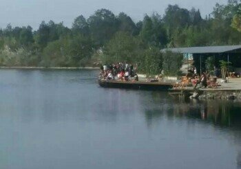 鑫港湾休闲垂钓