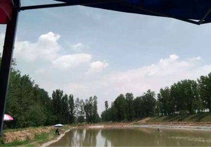 蓝房子钓鱼烧烤园