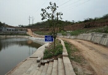 金鳌寺大堰塘景区