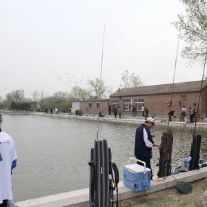 环铁会馆垂钓园