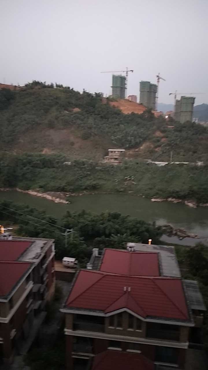 大儒名城对岸回水湾