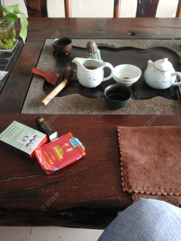 没法去撸两杆只有在办公室喝茶有朋友茶